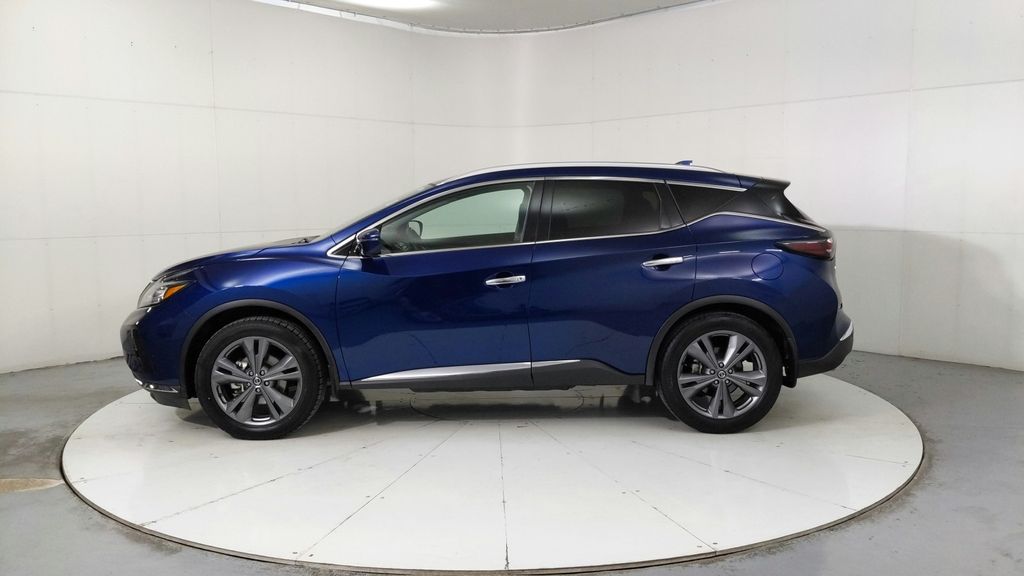 2021 Nissan Murano Platinum photo 2