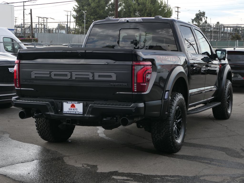 2025 Ford F-150 Raptor photo 3