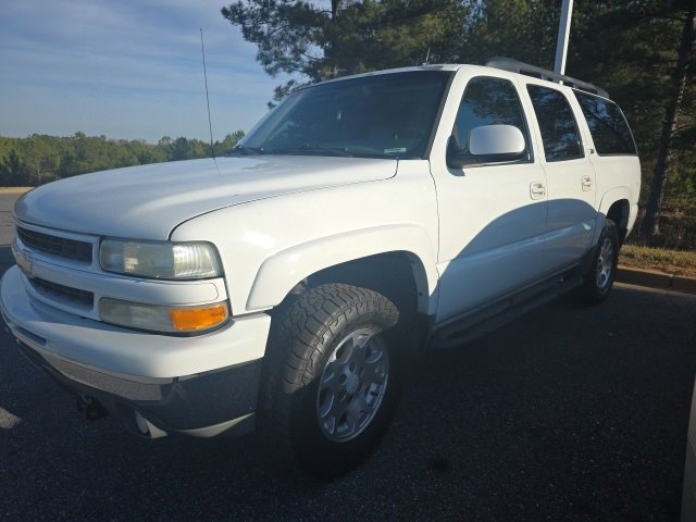 2004 Chevrolet Suburban LS's photo