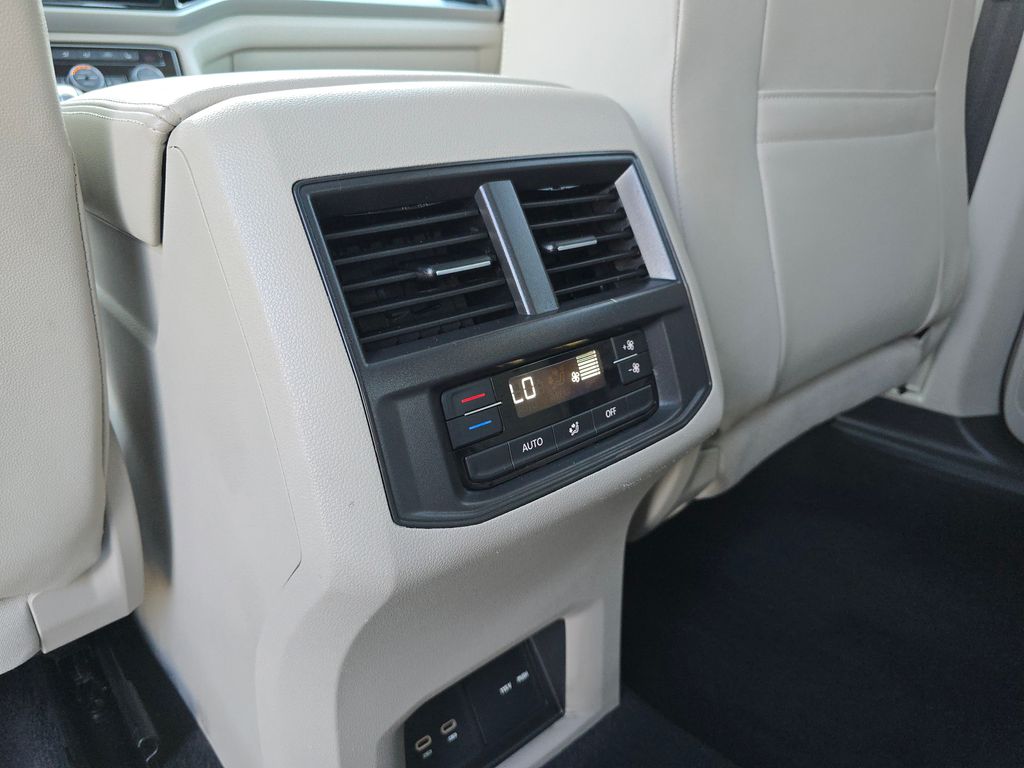 2022 Volkswagen Atlas SE Technology photo 20