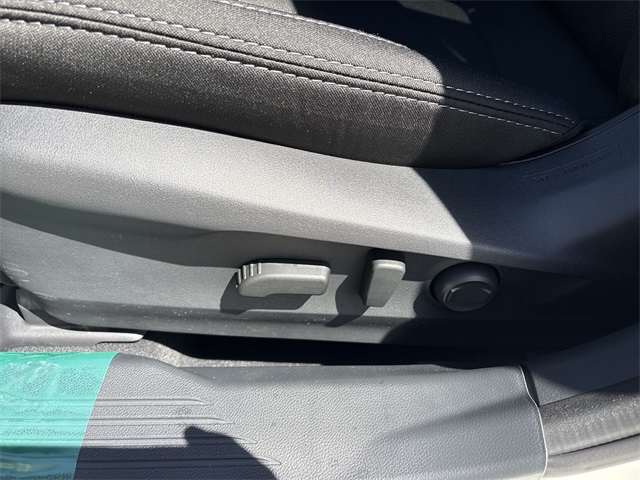 2025 Subaru Outback Premium photo 12