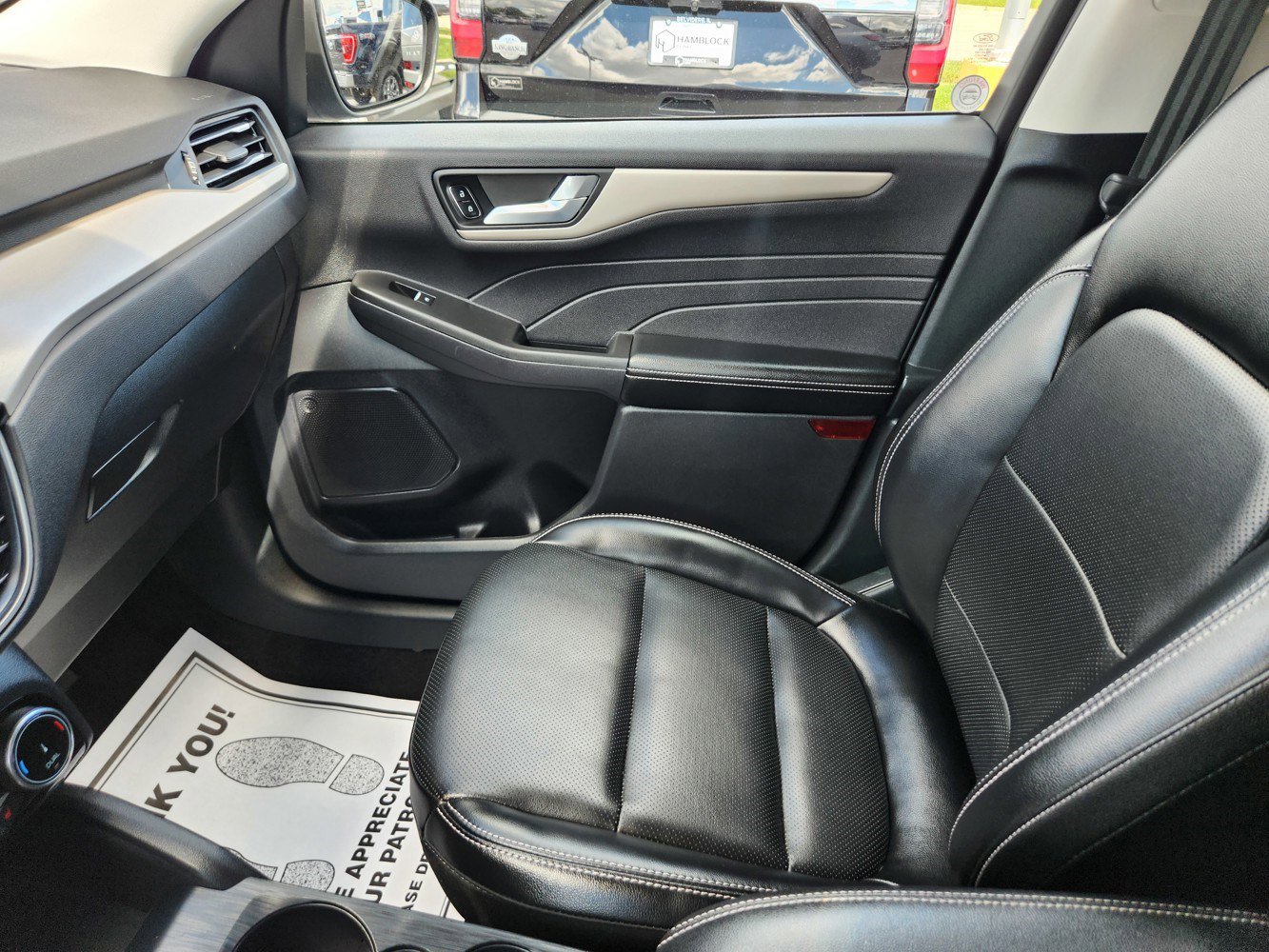 2022 Ford Escape SEL photo 14