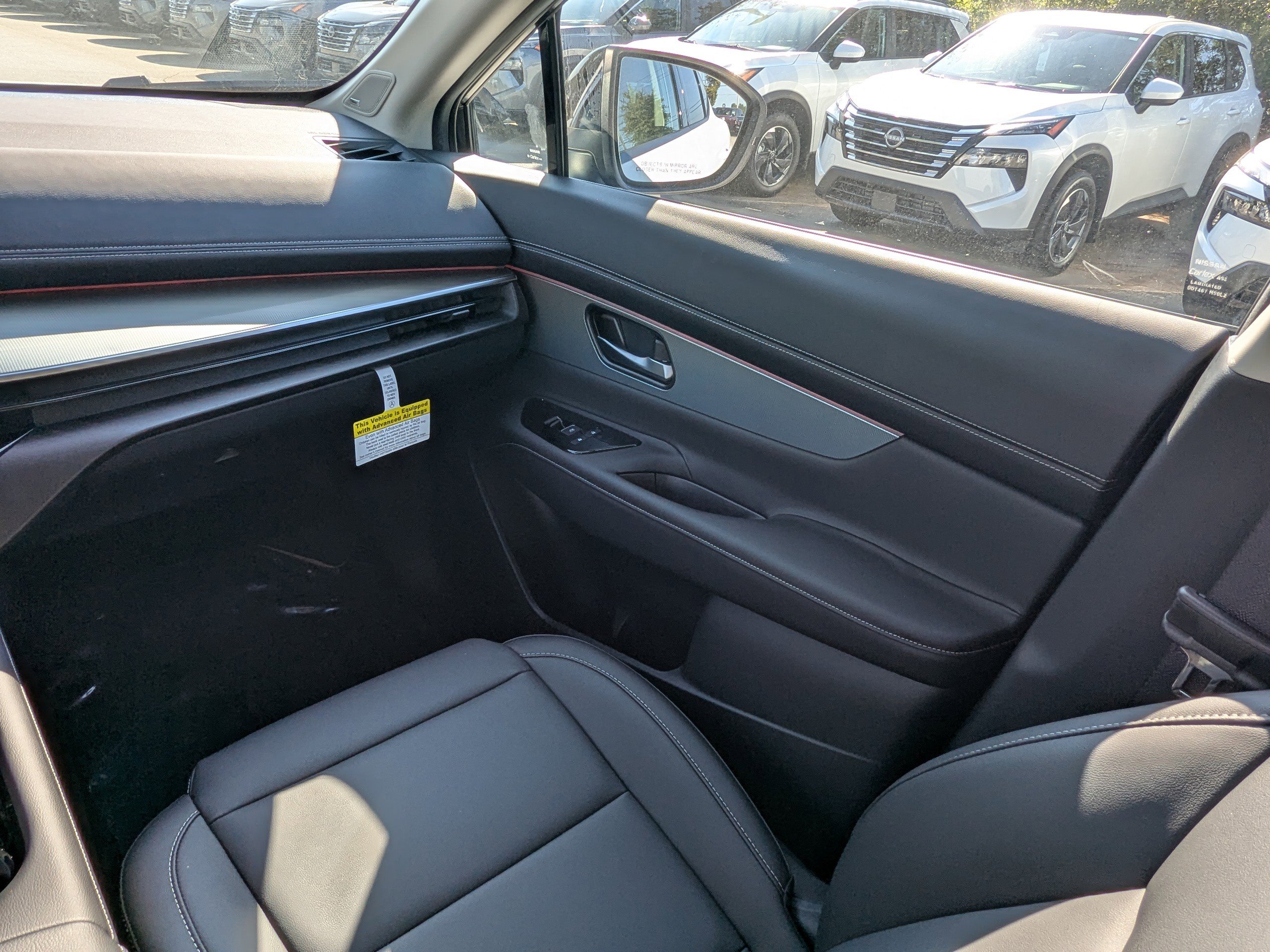 2025 Nissan Murano SL photo 12