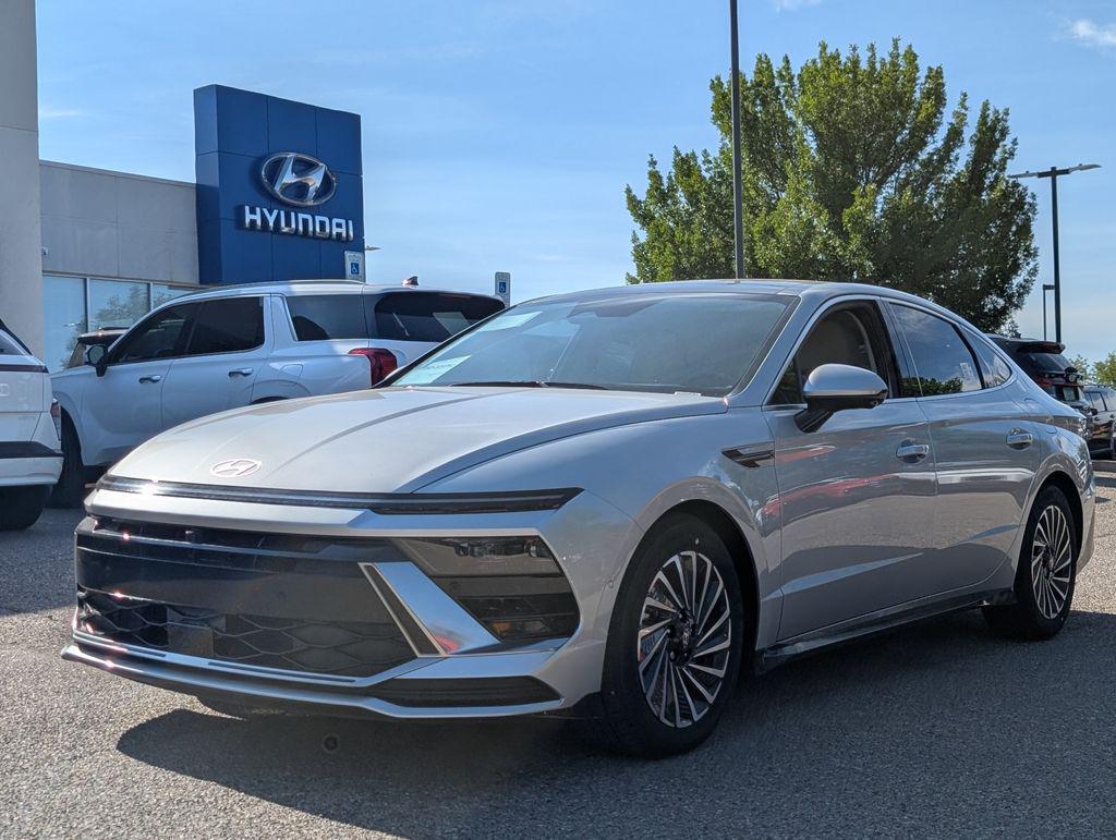 2025 Hyundai Sonata Hybrid Limited's photo