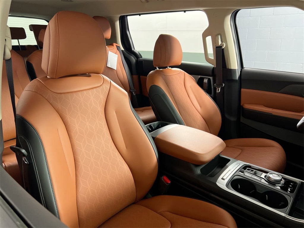 2026 Kia Carnival EX photo 31