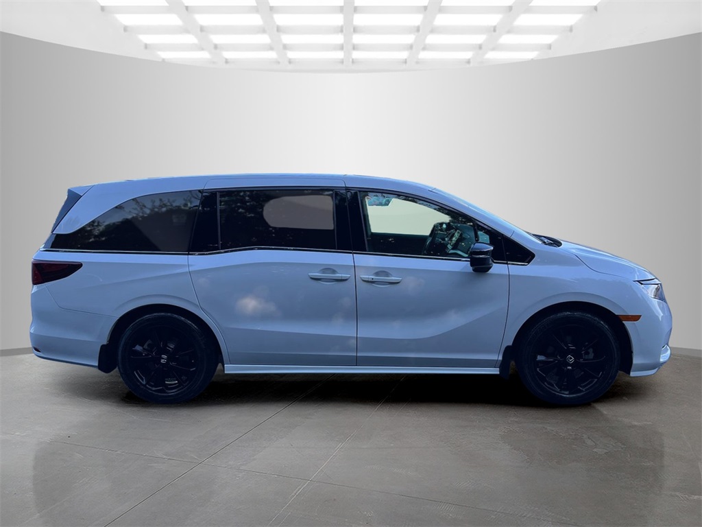2024 Honda Odyssey Sport photo 6