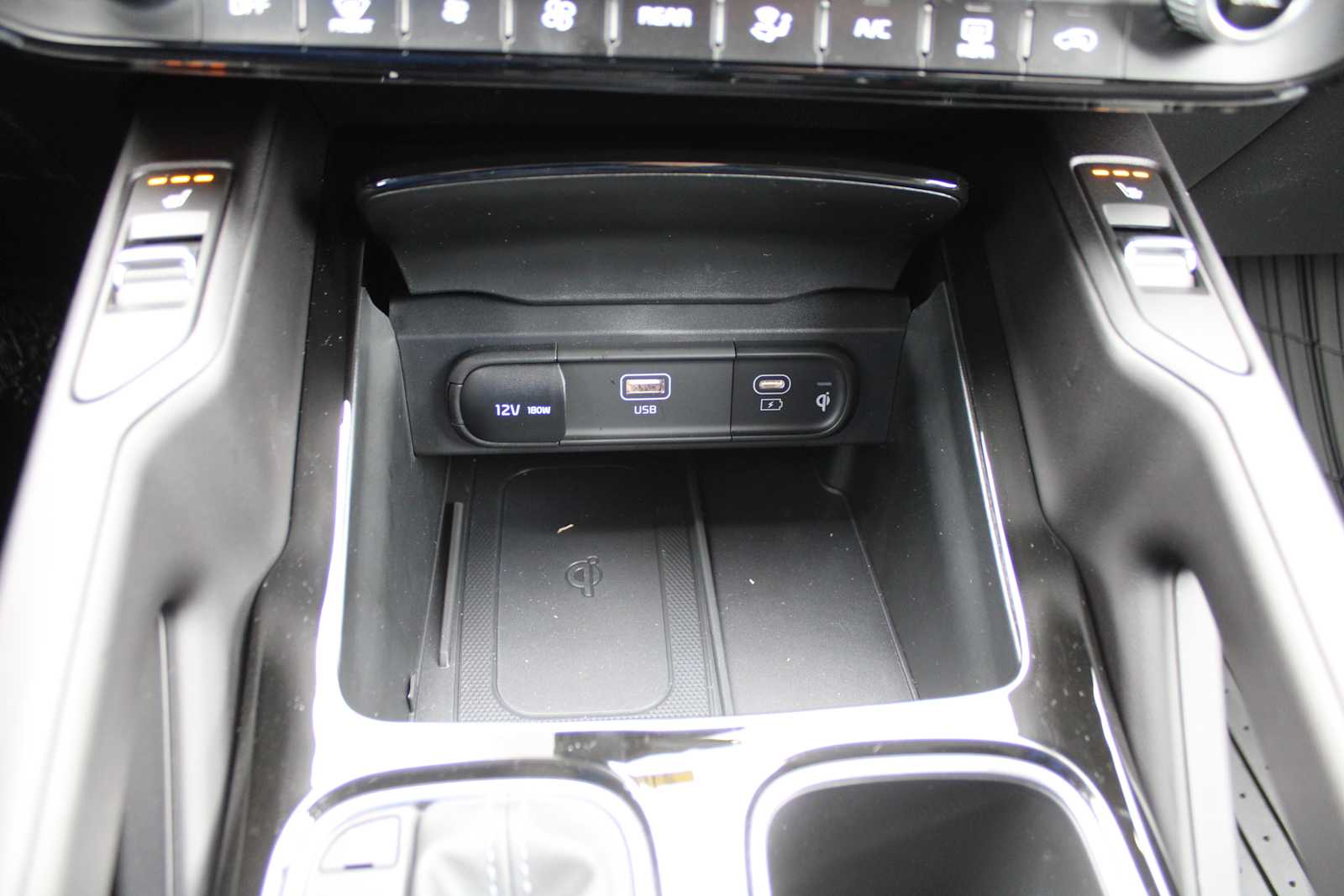 2025 Kia Telluride S photo 36