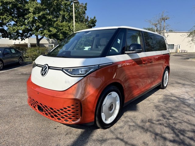 2025 Volkswagen ID. Buzz photo 3