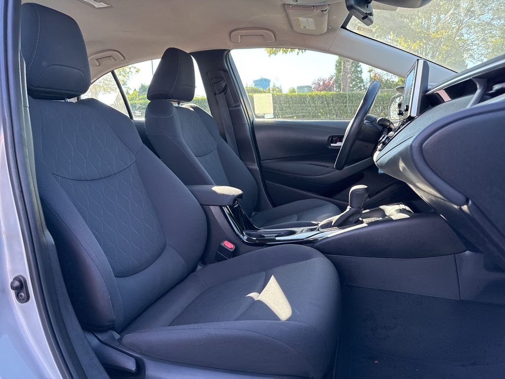 2021 Toyota Corolla LE photo 21
