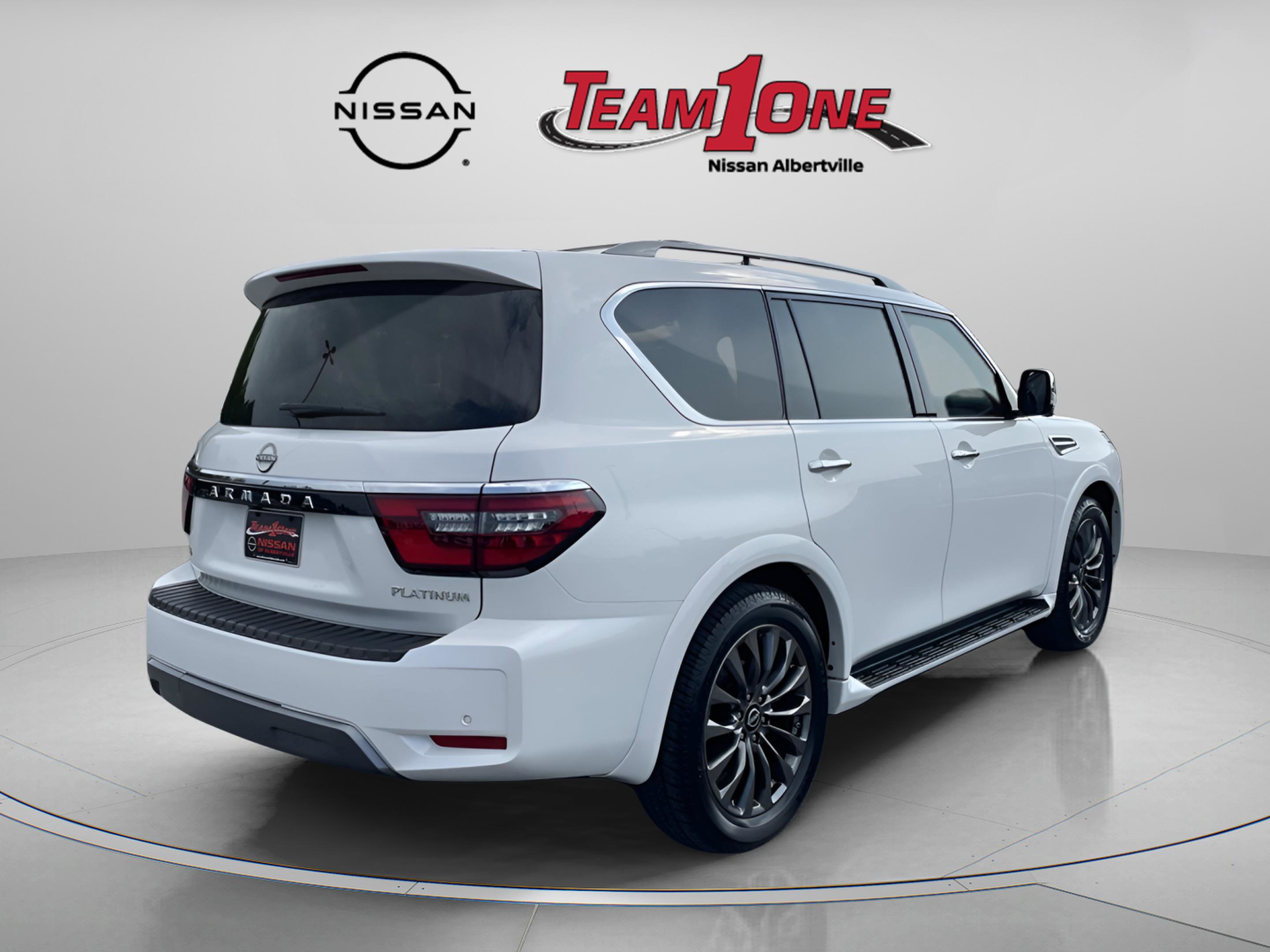 2024 Nissan Armada Platinum photo 2