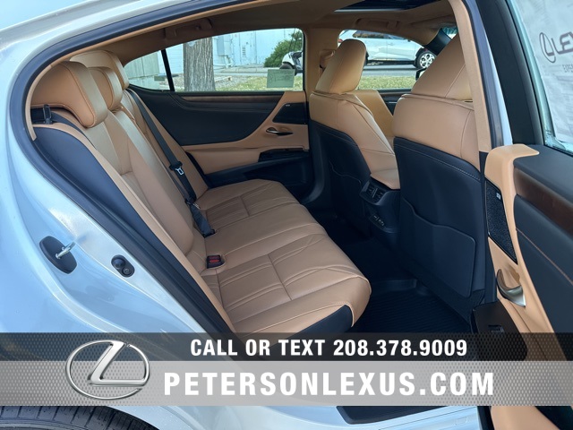 2025 Lexus ES 300h Luxury photo 17