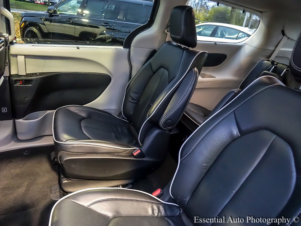 2022 CHRYSLER PACIFICA - Image 18