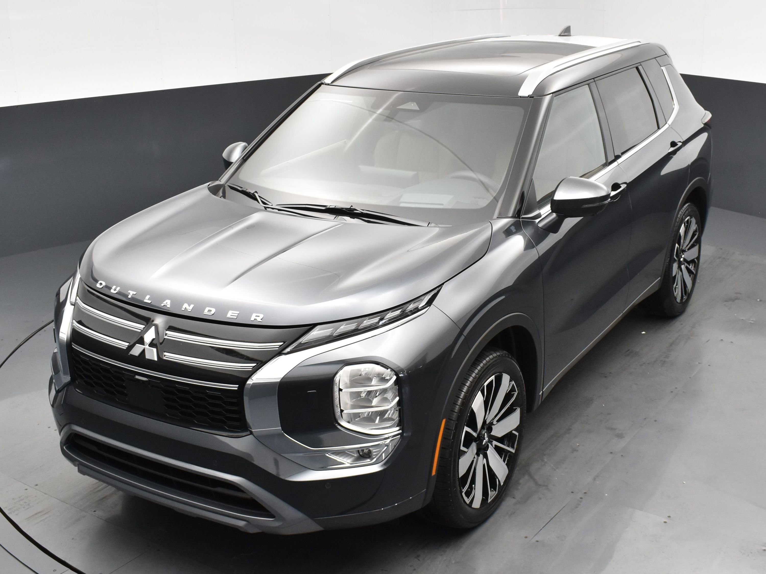 2025 Mitsubishi Outlander SEL photo 21