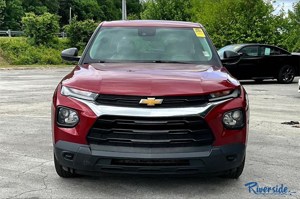 2021 Chevrolet Trailblazer LS photo 2