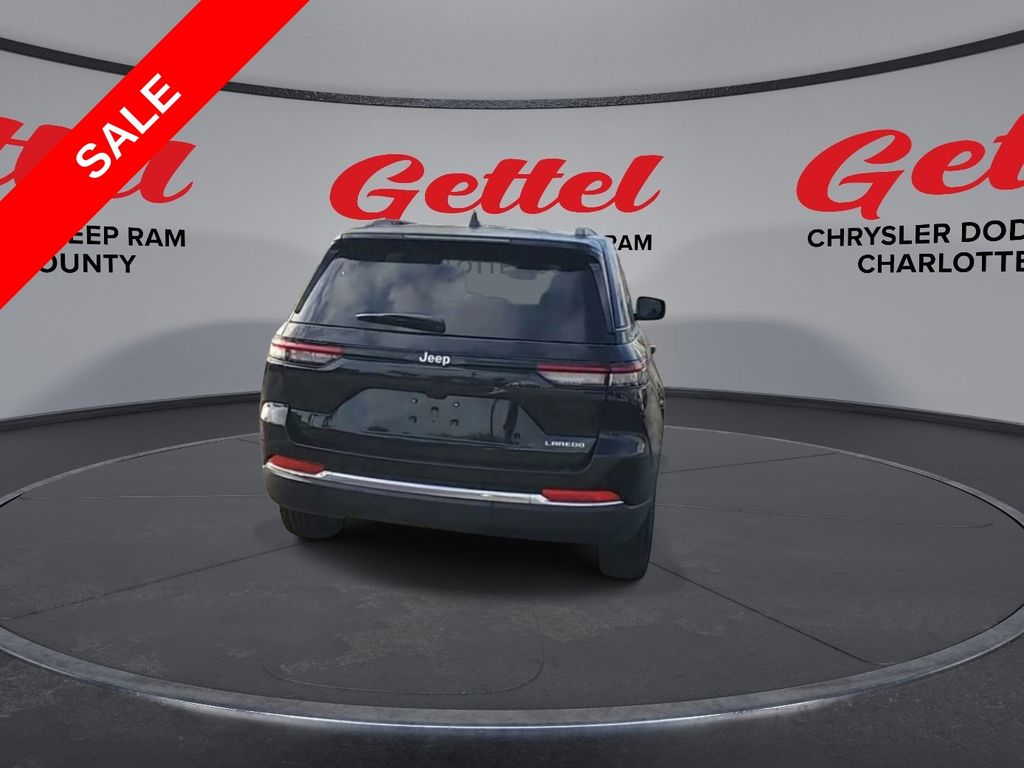2025 Jeep Grand Cherokee Laredo Altitude photo 8