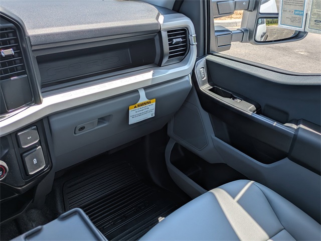 2026 Ford F-350 photo 14