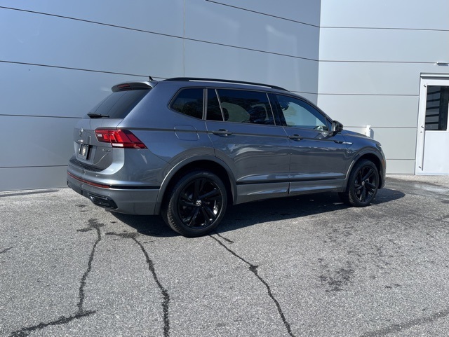 2024 Volkswagen Tiguan SE R-Line Black photo 22