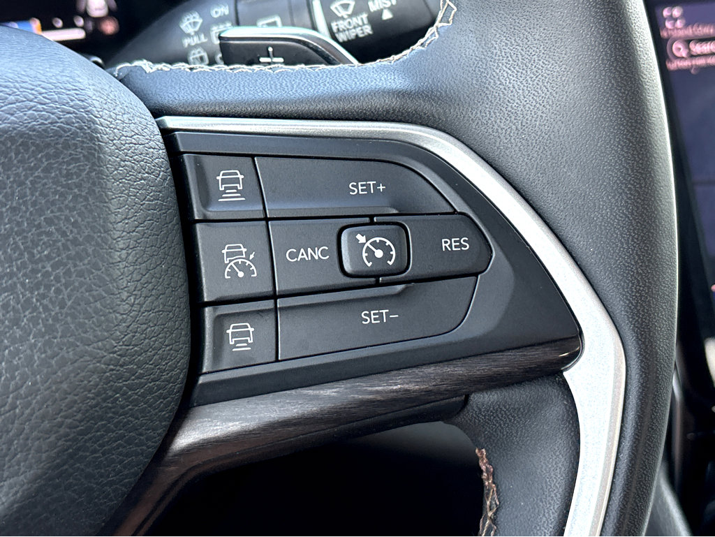 2023 Jeep Grand Cherokee Limited photo 14