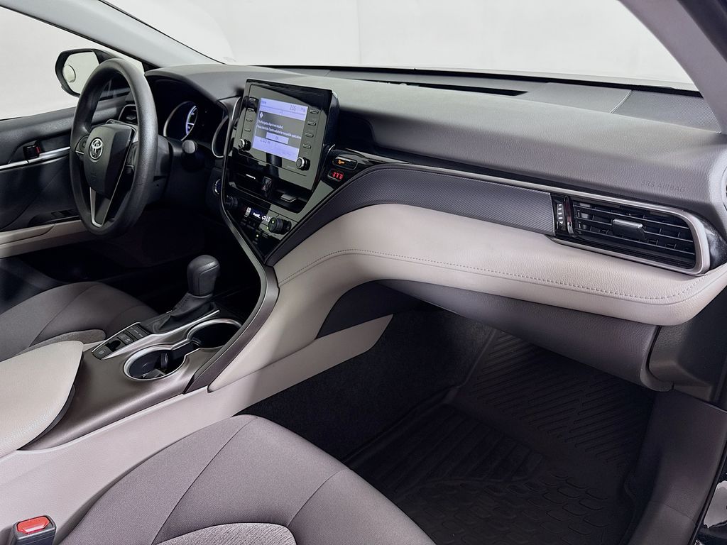2023 Toyota Camry Hybrid LE photo 25