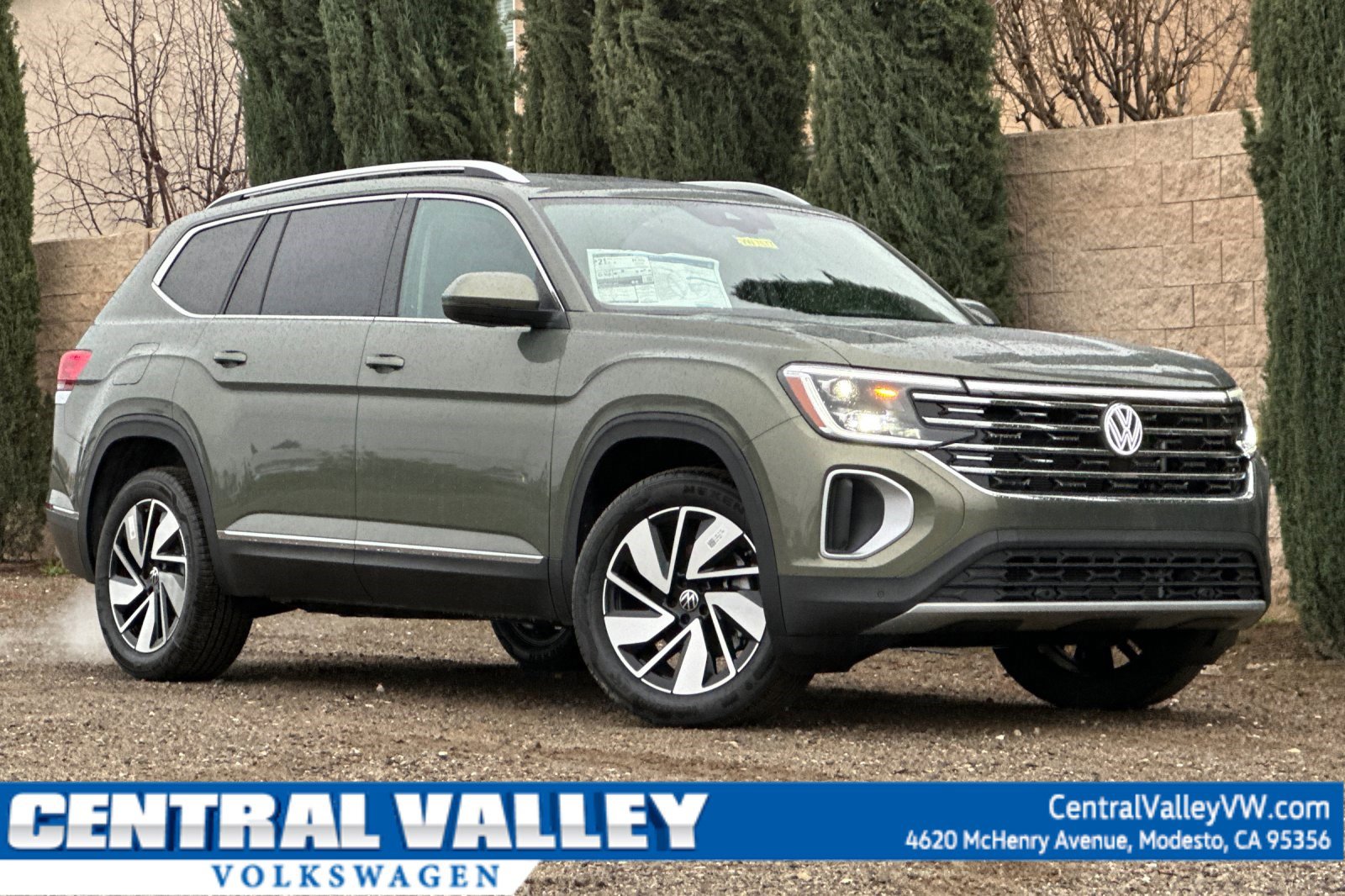 2026 Volkswagen Atlas SEL's photo