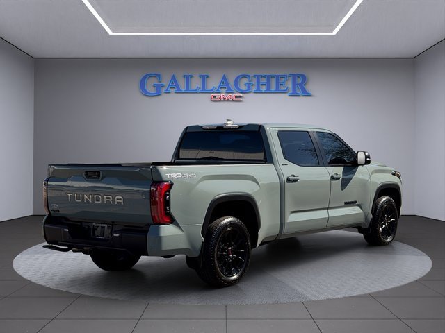 2025 Toyota Tundra Limited CrewMax photo 3