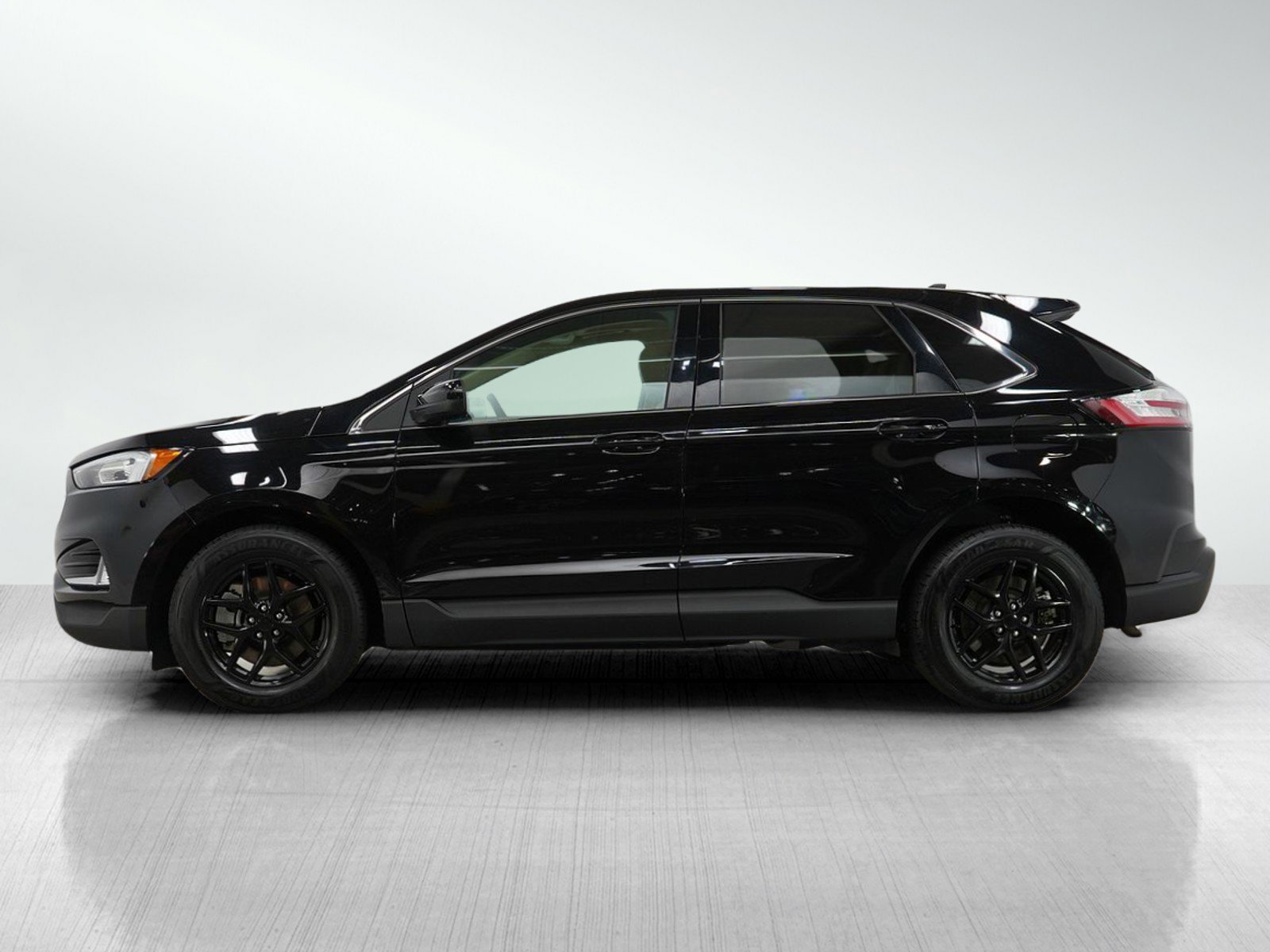 Used 2021 Ford Edge SEL with VIN 2FMPK4J99MBA11222 for sale in Burnsville, Minnesota
