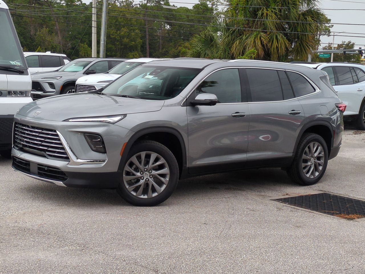 2026 Buick Enclave Preferred's photo