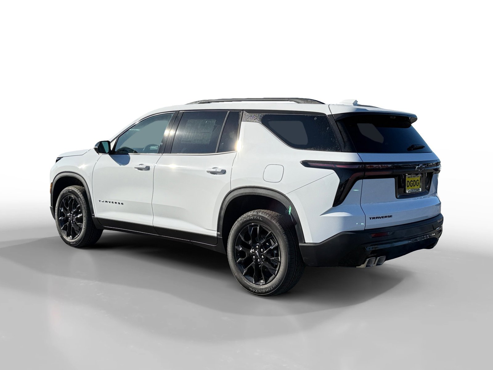 2026 Chevrolet Traverse photo 2