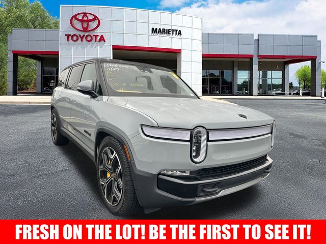 2023 Rivian R1S Adventure's photo