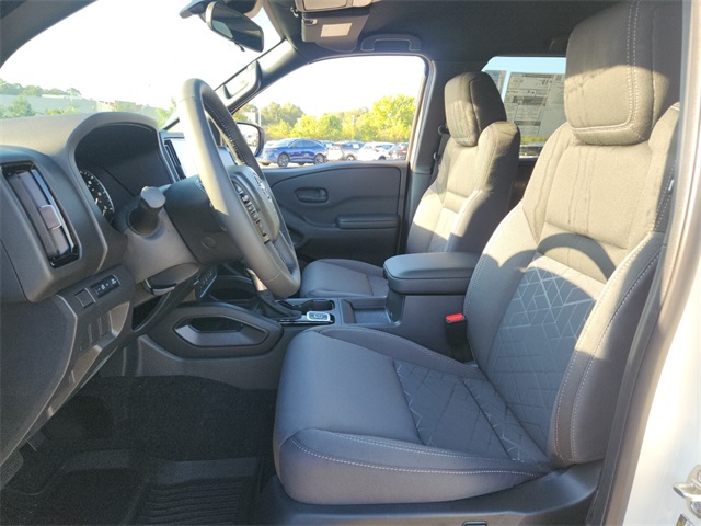 2026 Nissan Frontier Crew Cab SV photo 7