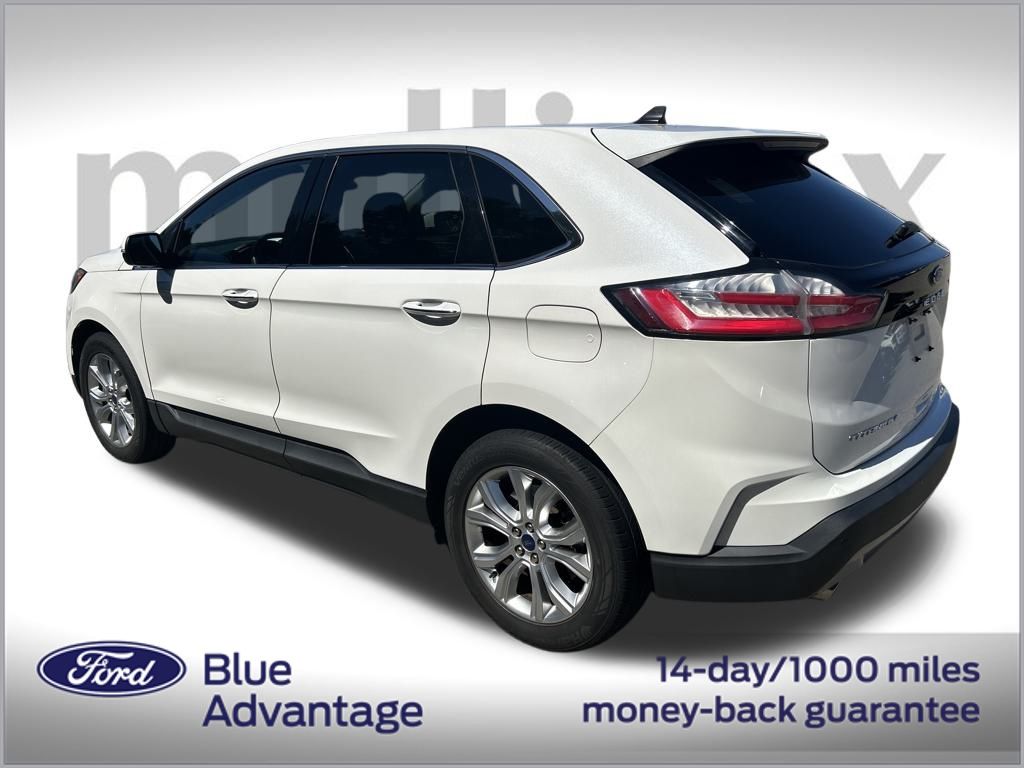 2022 Ford Edge Titanium photo 3