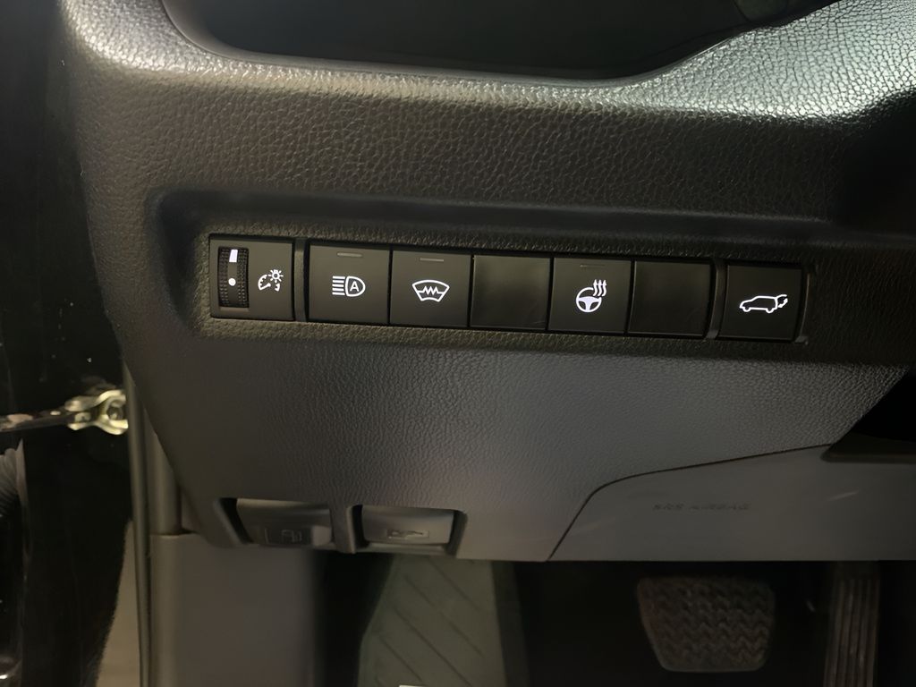 2024 Toyota RAV4 XLE Premium photo 28