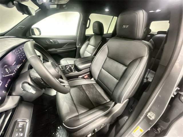 2026 Buick Enclave Sport Touring photo 12