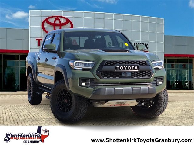 2020 Toyota Tacoma TRD Pro's photo