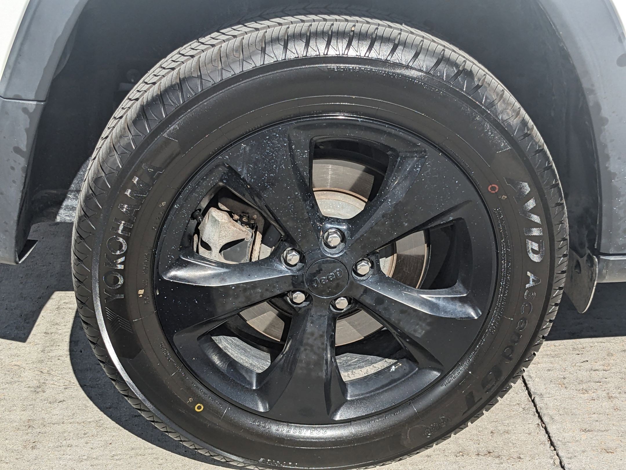 2019 Jeep Cherokee Altitude photo 9