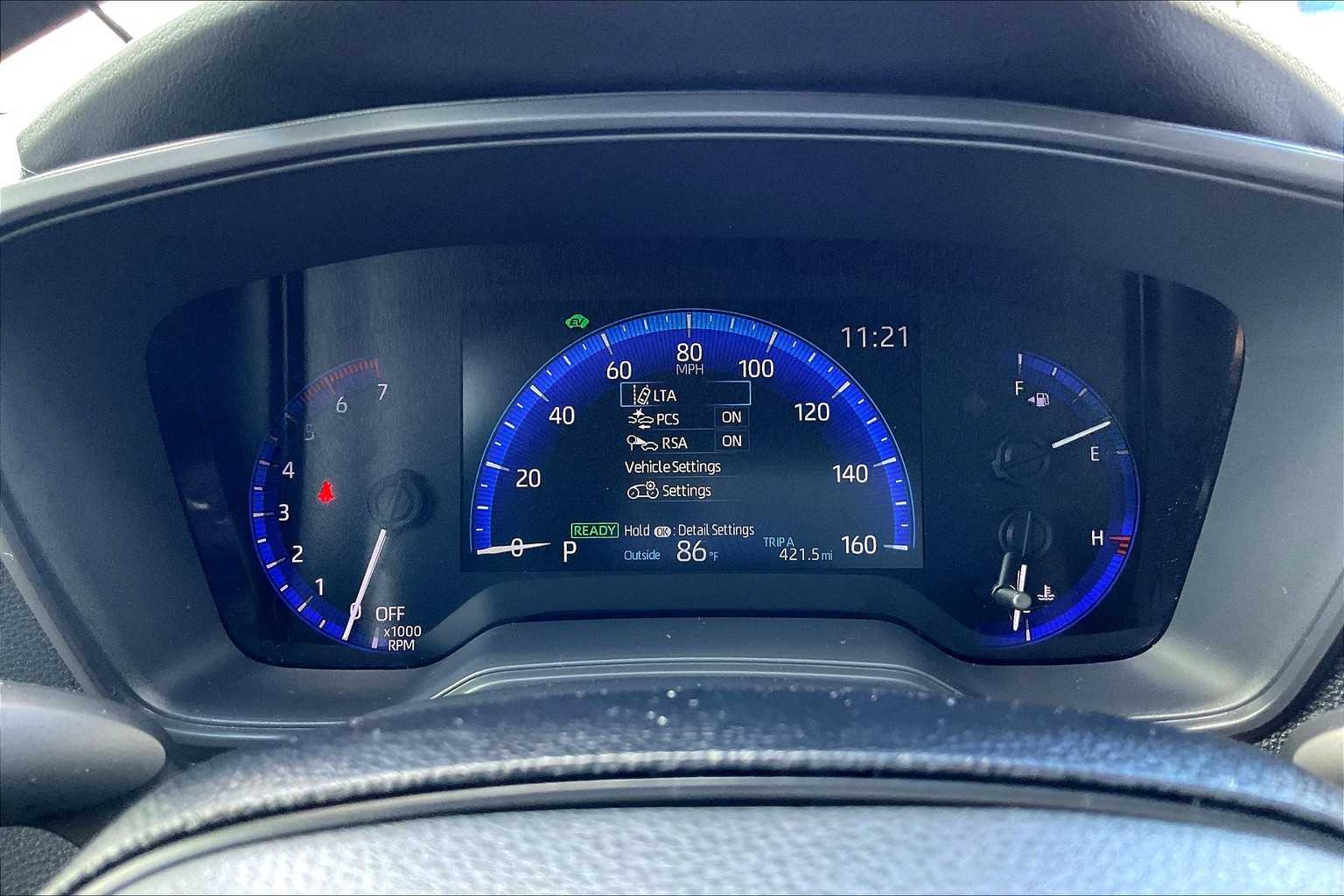 2021 Toyota Corolla Hybrid LE photo 19