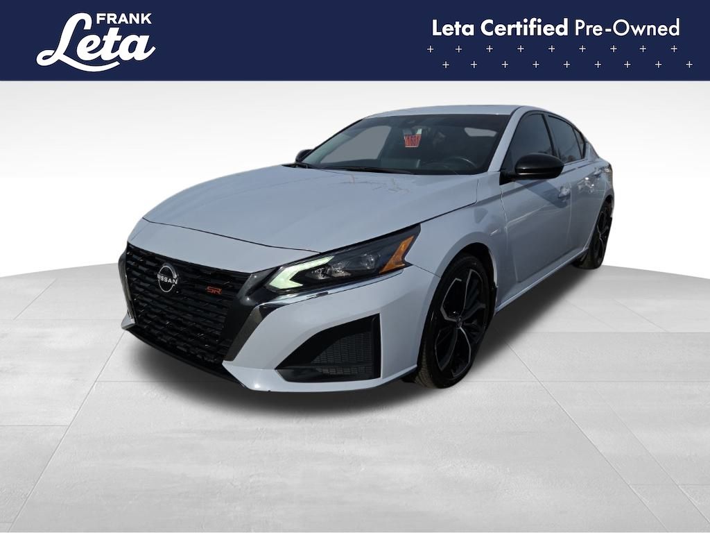 2023 Nissan Altima SR