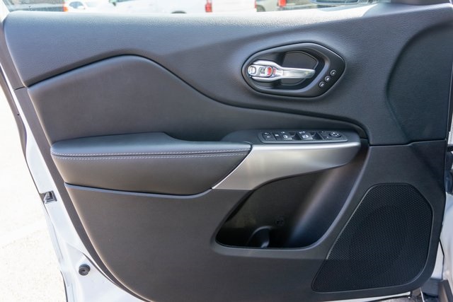 2022 Jeep Cherokee Limited photo 11