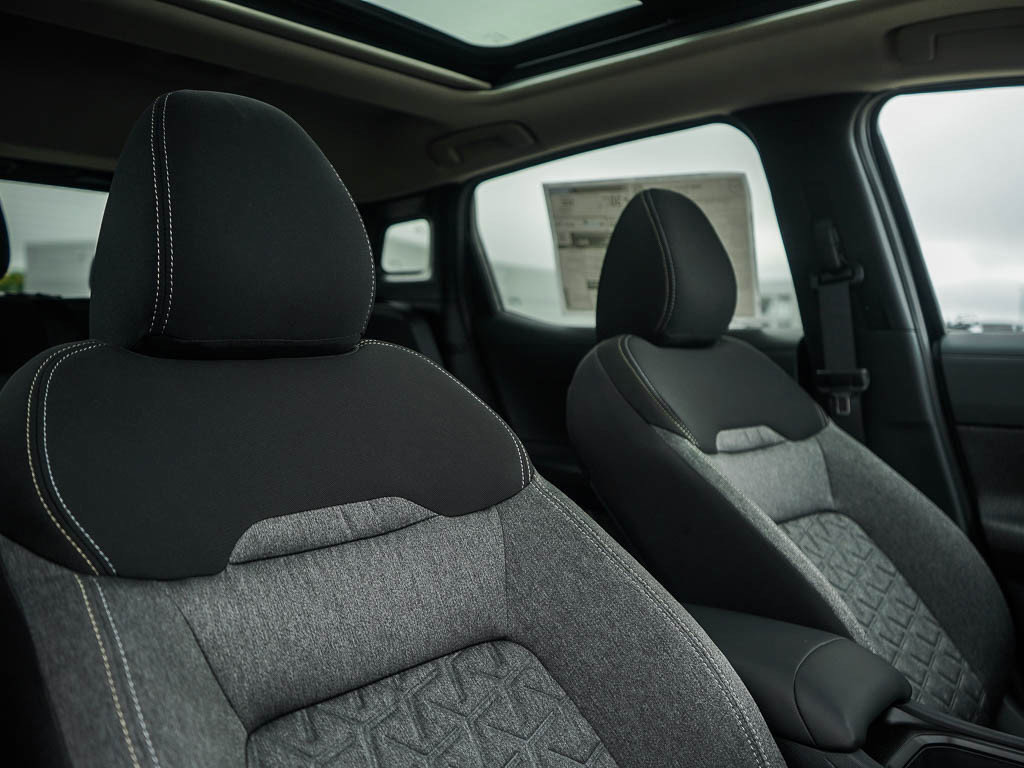 2026 Nissan Kicks SV photo 10