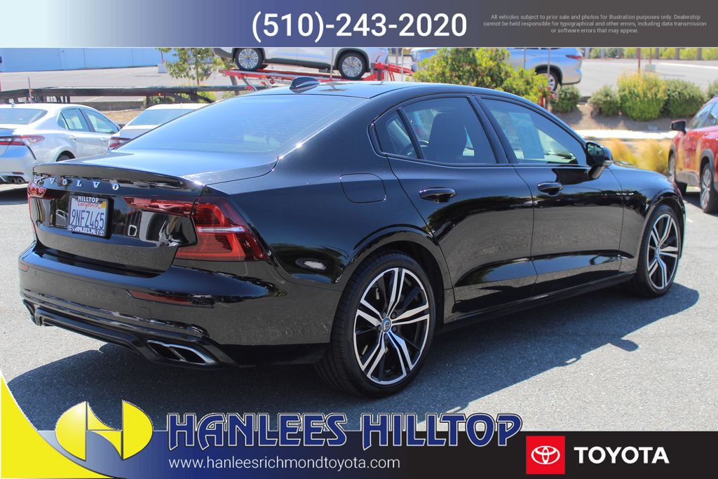 2021 Volvo S60 Recharge T8 R-Design Expression AWD photo 6