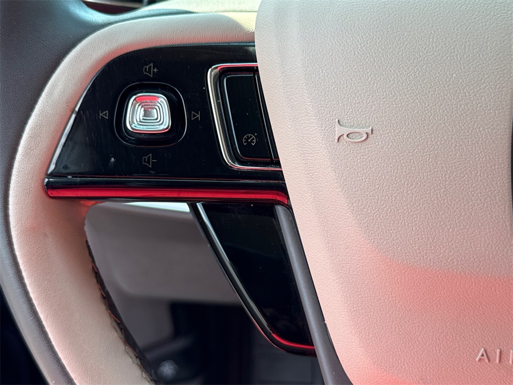 2022 Lincoln Corsair Standard photo 22