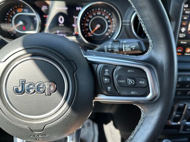 2020 Jeep Wrangler Unlimited Sahara photo 21