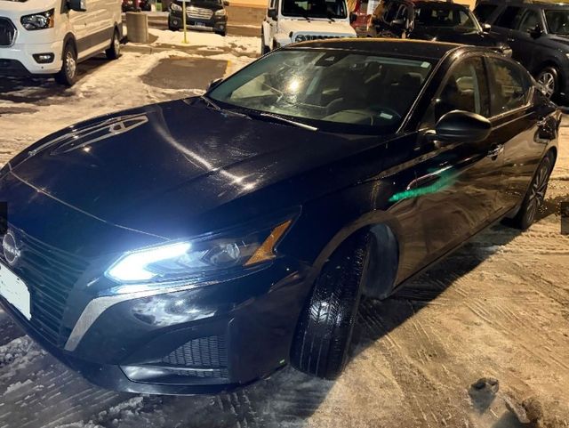 2024 Nissan Altima SV's photo
