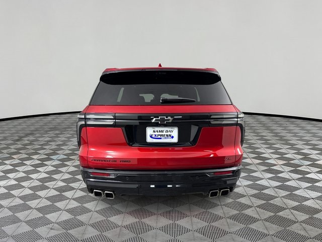 2025 Chevrolet Traverse RS photo 4