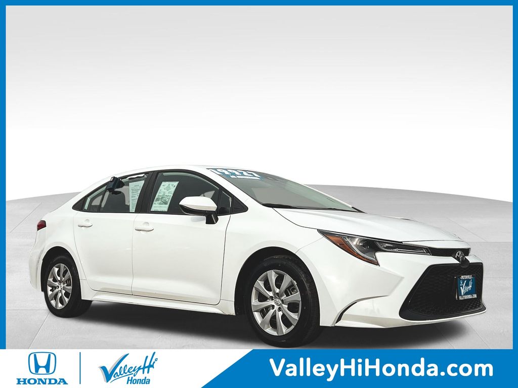 2022 Toyota Corolla LE's photo