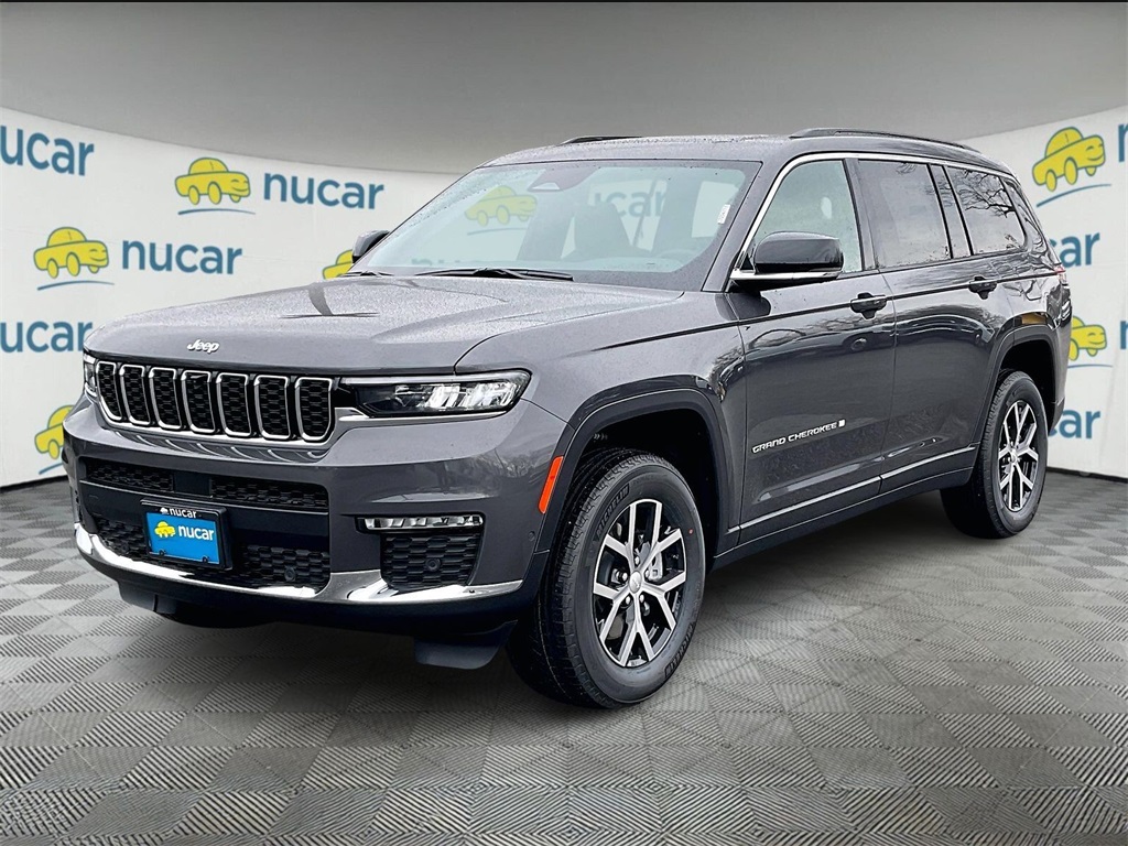2025 Jeep Grand Cherokee Limited photo 3