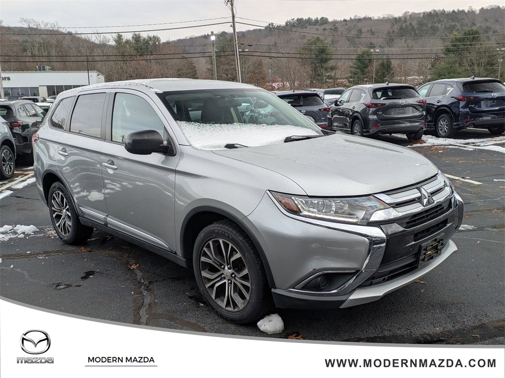 2018 Mitsubishi Outlander's photo