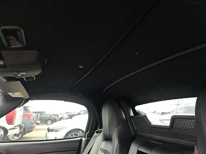 2020 Fiat 124 Spider Abarth photo 4