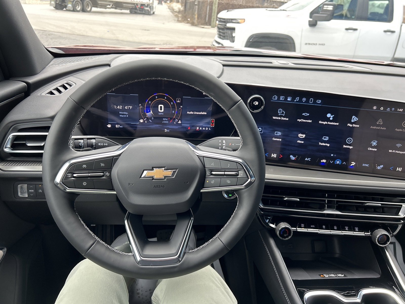 2025 Chevrolet Traverse photo 19