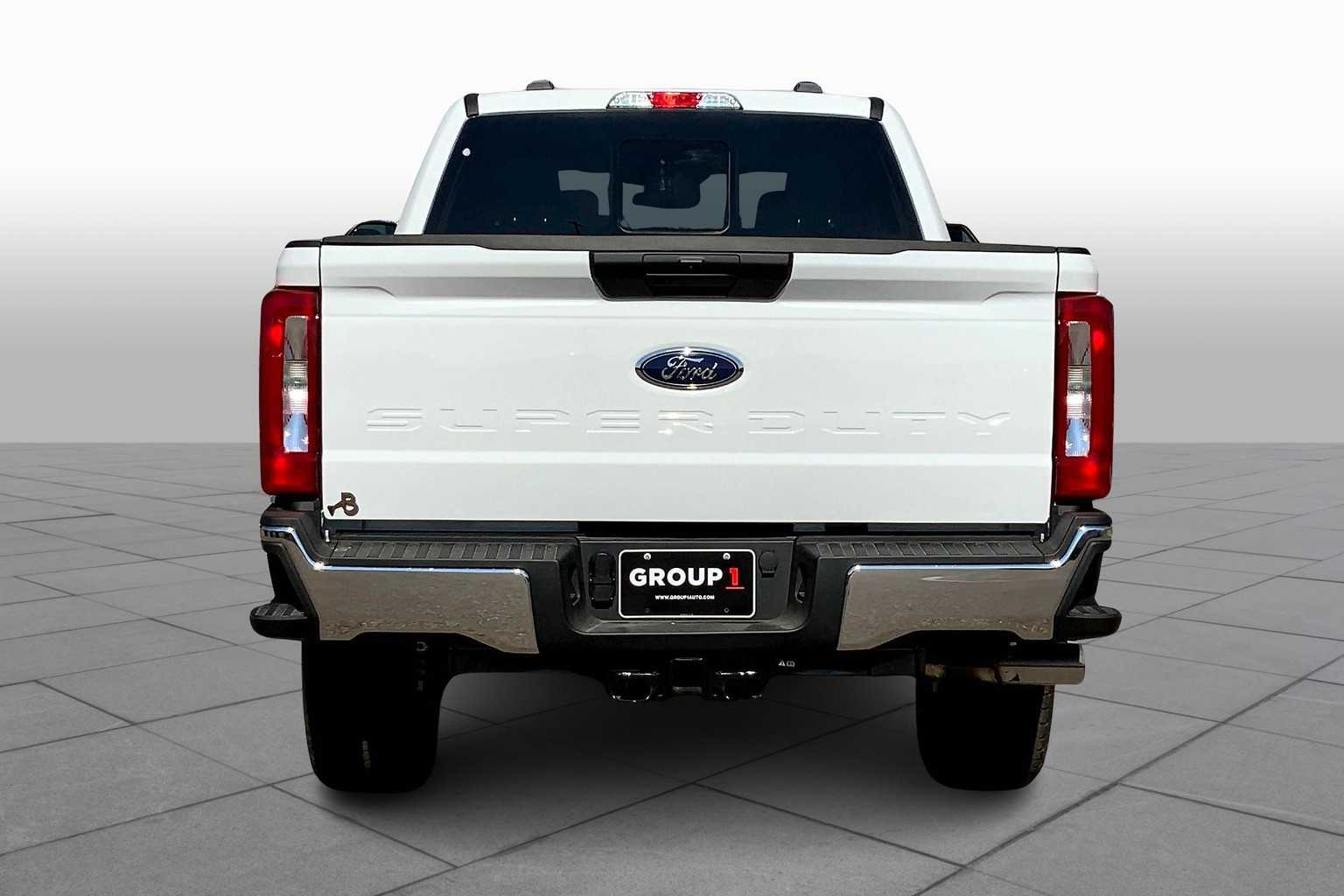 2025 Ford F-250 XLT photo 4